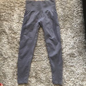 Like new size small grey NVGTN high waisted leggings!